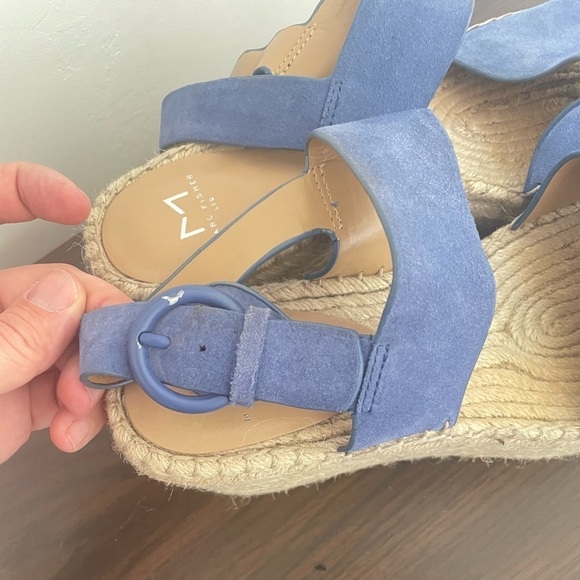 Authentic Marc Fisher Alida medium blue suede 10M wedge sandal - Picture 2 of 9